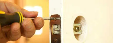 Affordable Locksmith Services Houston, TX 713-470-0724 - 24-hour-lock-key-01